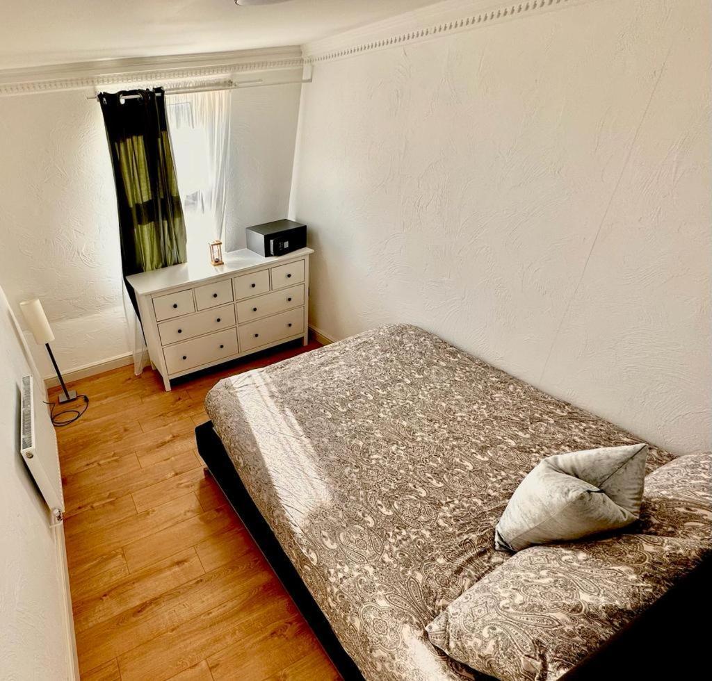 Flat 3 Stay In Aldgate Apartments Londyn Zewnętrze zdjęcie